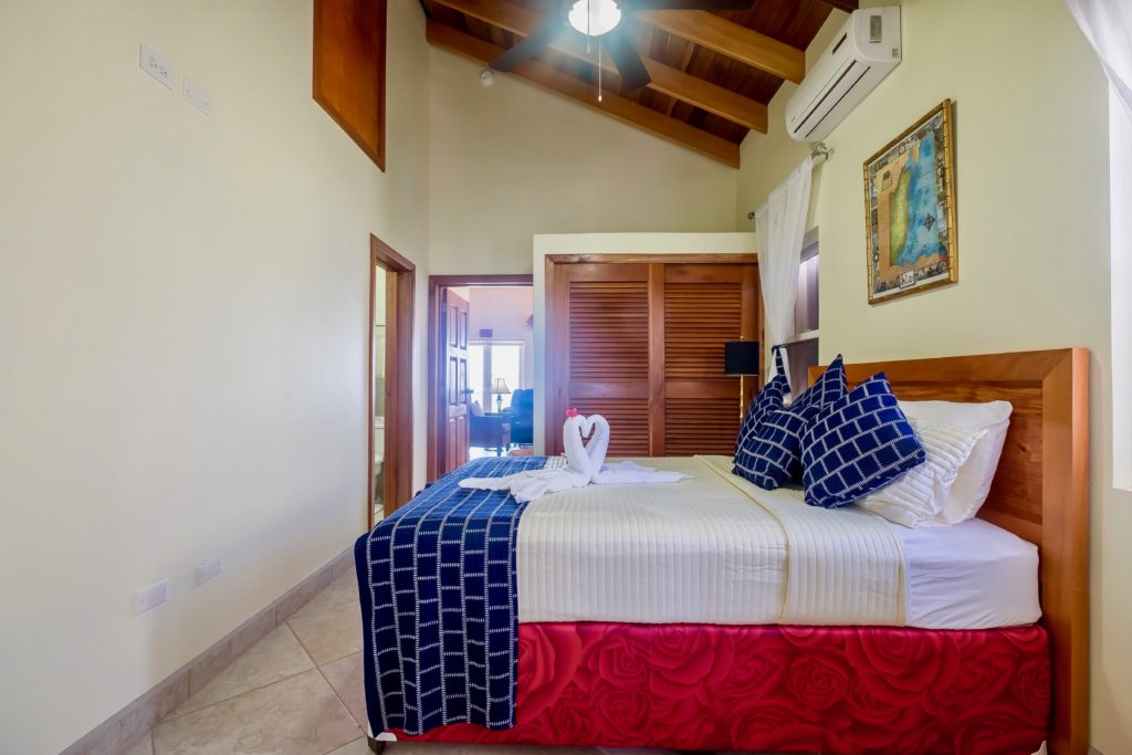 La Perla Azul Belize